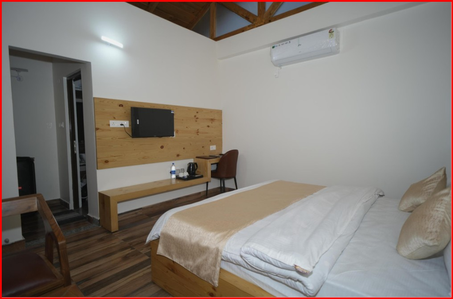 Aesquire Hotel,Bhowali Bhimtal Road,2 star