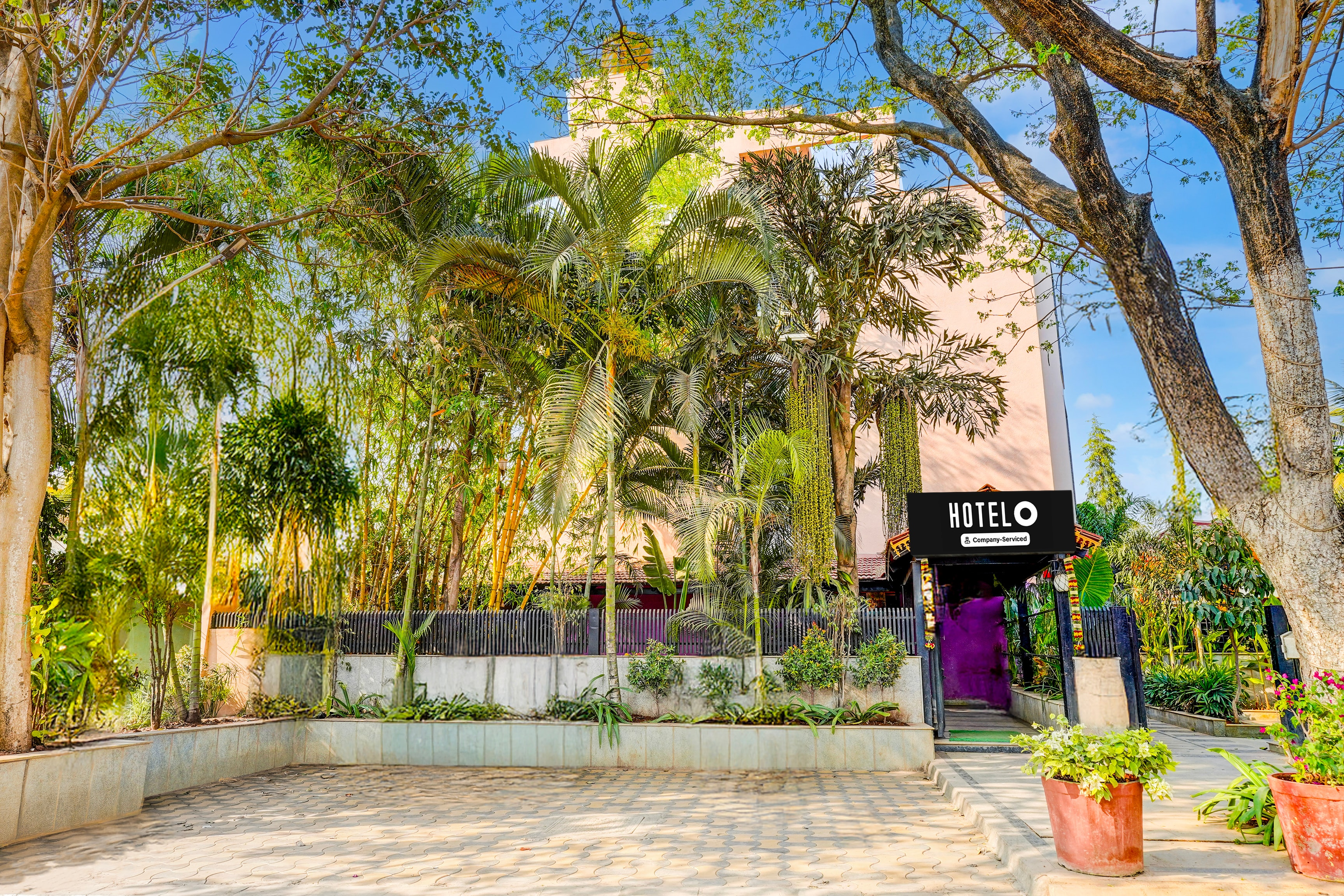 hotel o devangothi railway station banglore