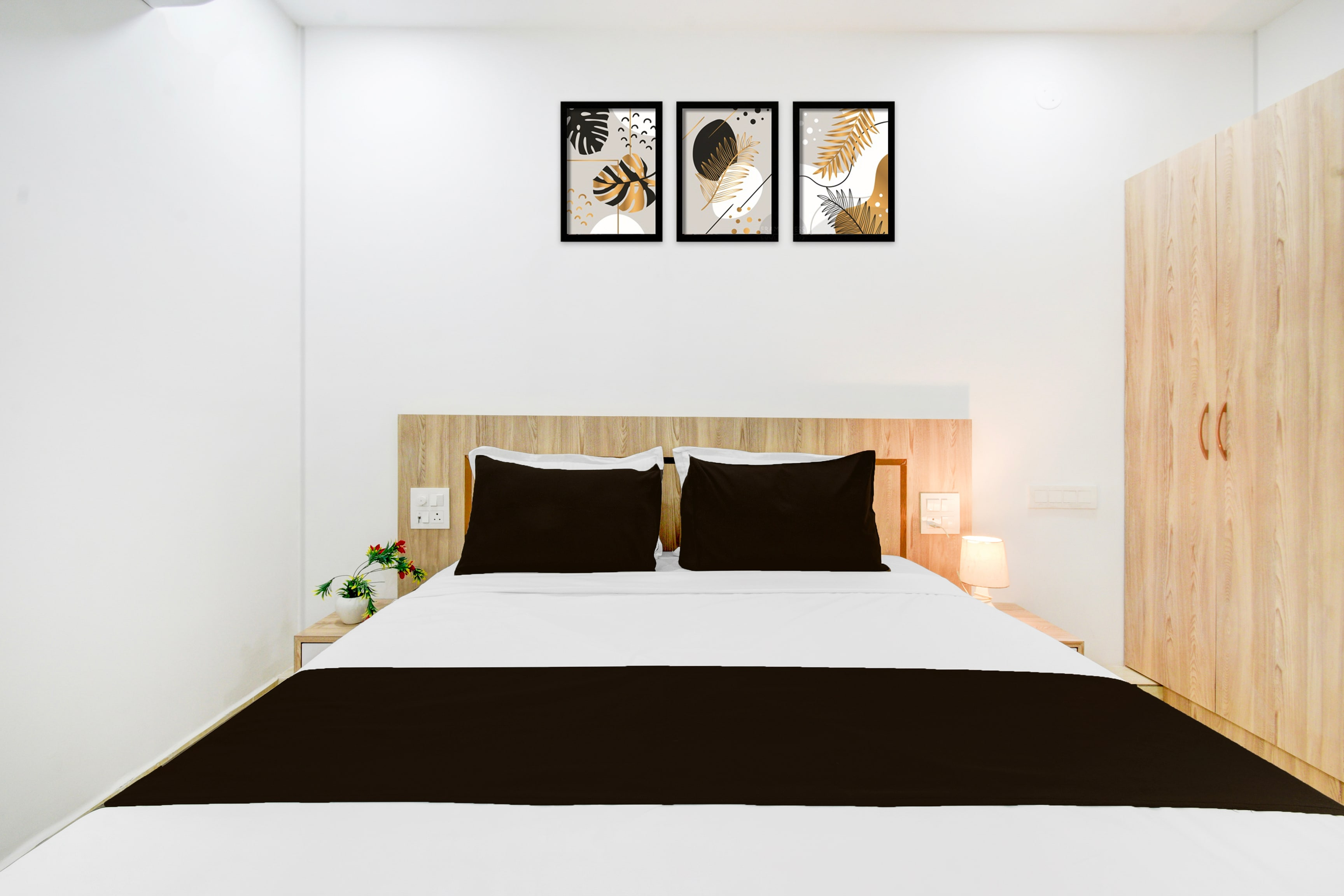 Super Townhouse Lb Nagar Metro Station,Rajiv Gandhi International Airport,4 star