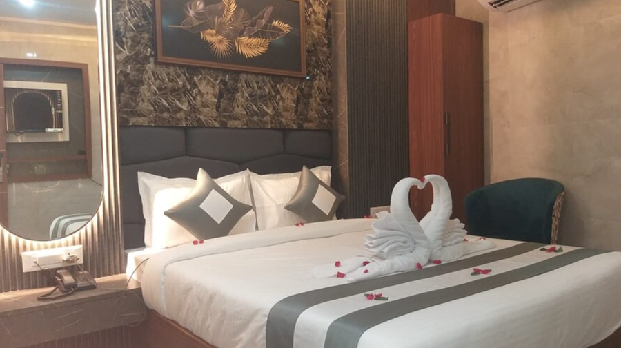 hotel shashi grand jamui