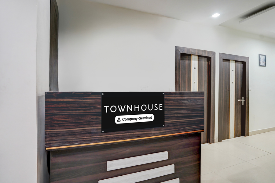 super townhouse faizabad road opp bbd university