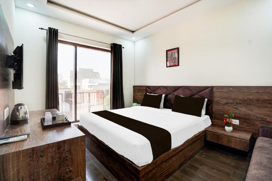 townhouse taj mahal east gate formerly royal empire