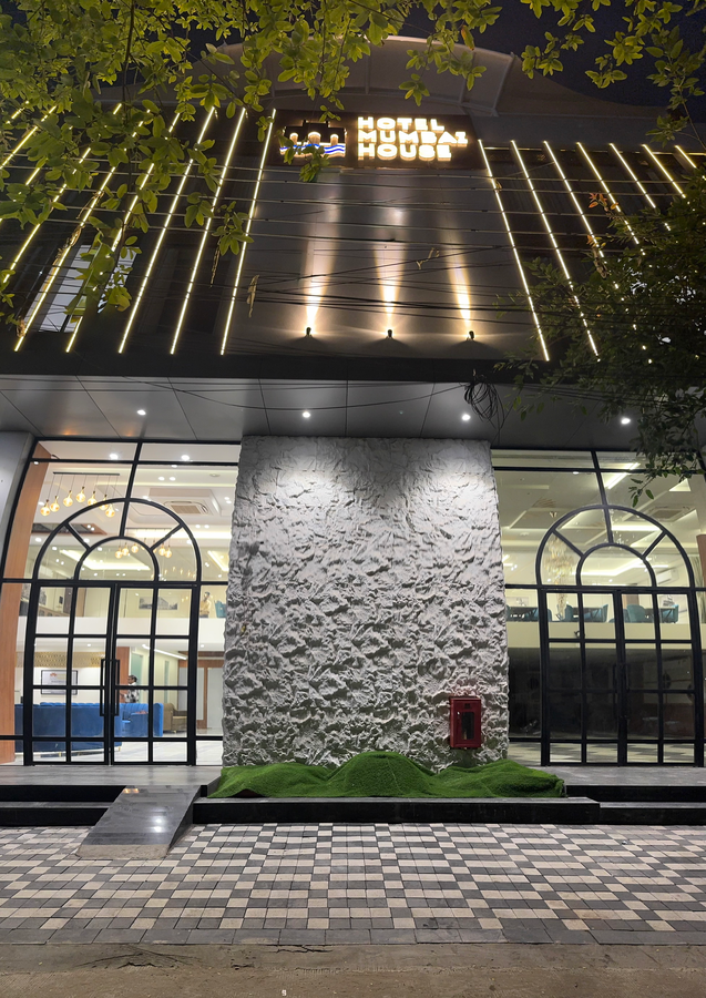 hotel mumbai house vijay nagar