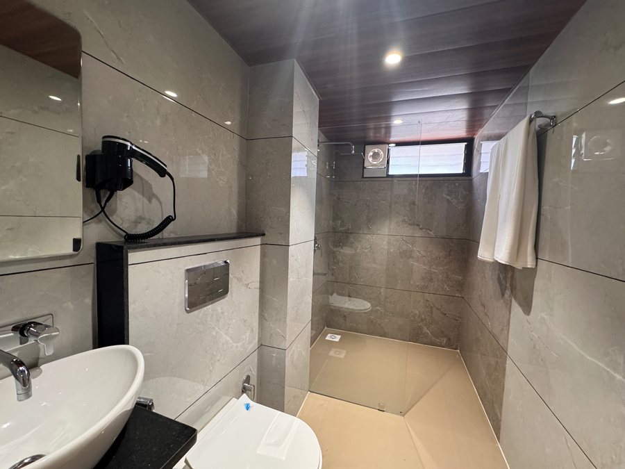hotel mumbai house vijay nagar