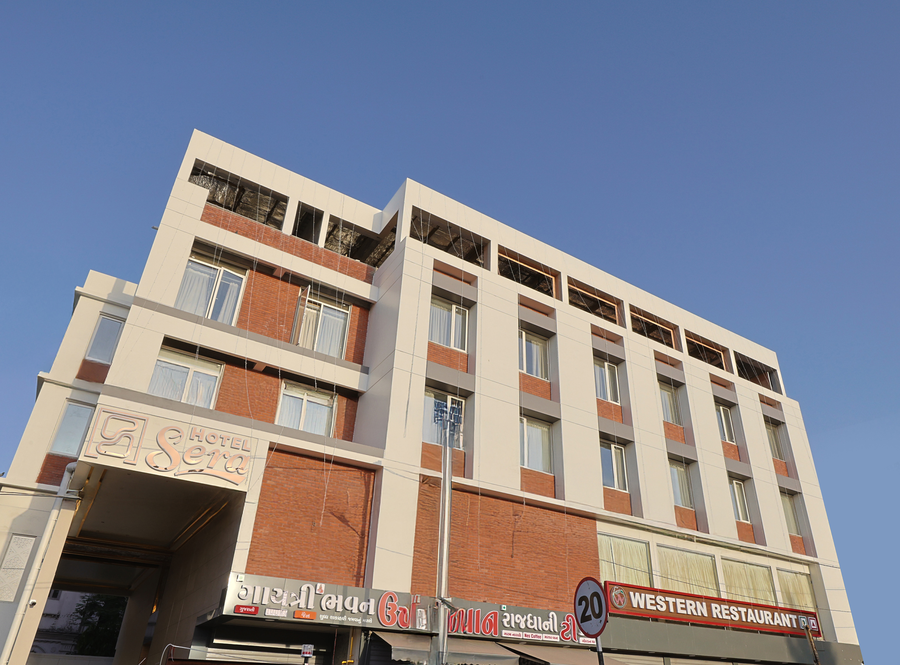 hotel sera vadodara