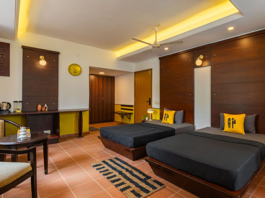 the hosteller fort kochi ocean edge