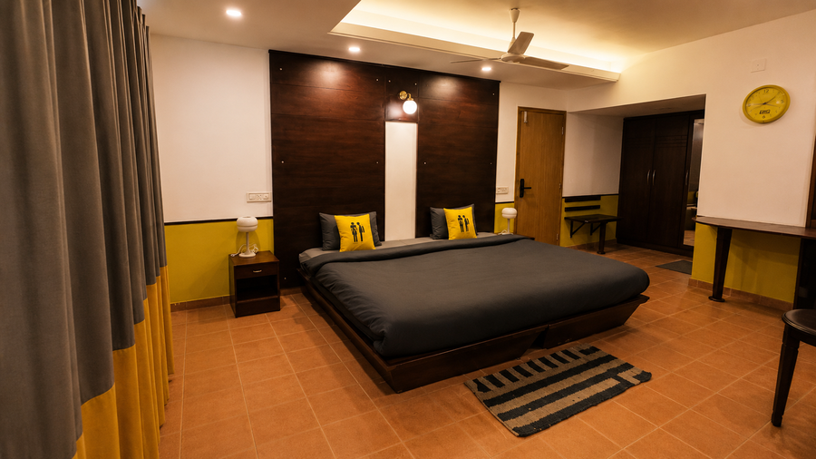 the hosteller fort kochi ocean edge