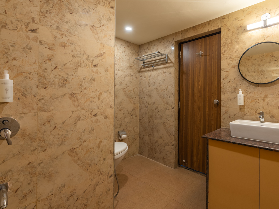the hosteller lonavala city centre