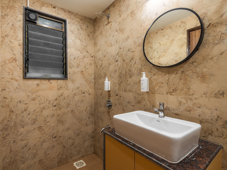the hosteller lonavala city centre