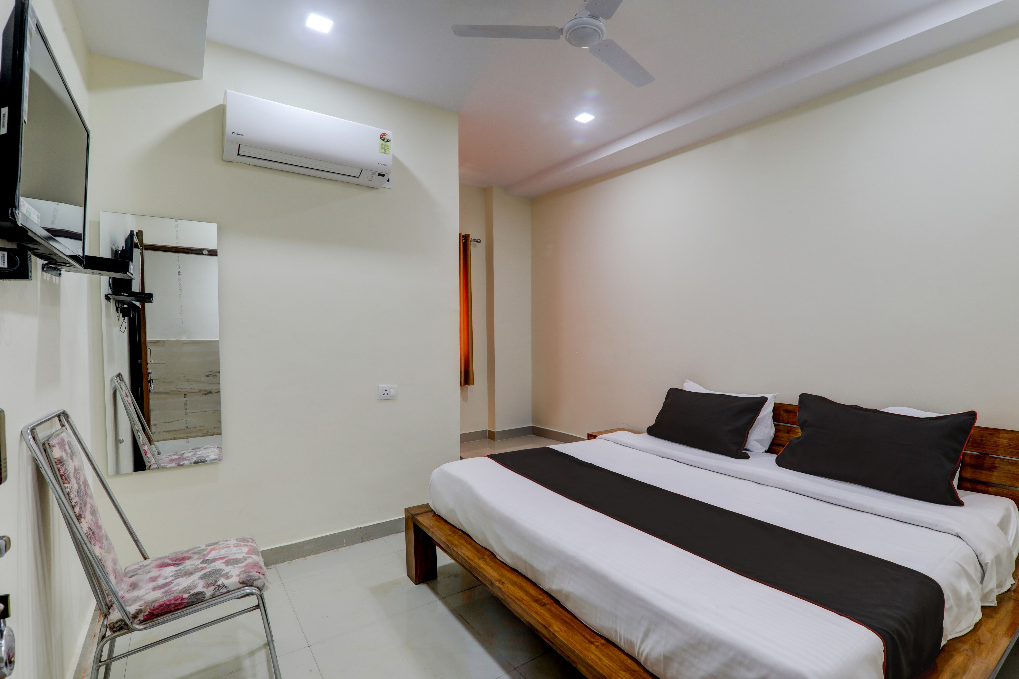 Super Hotel O Iim Road Lucknow,Snac2,3 star