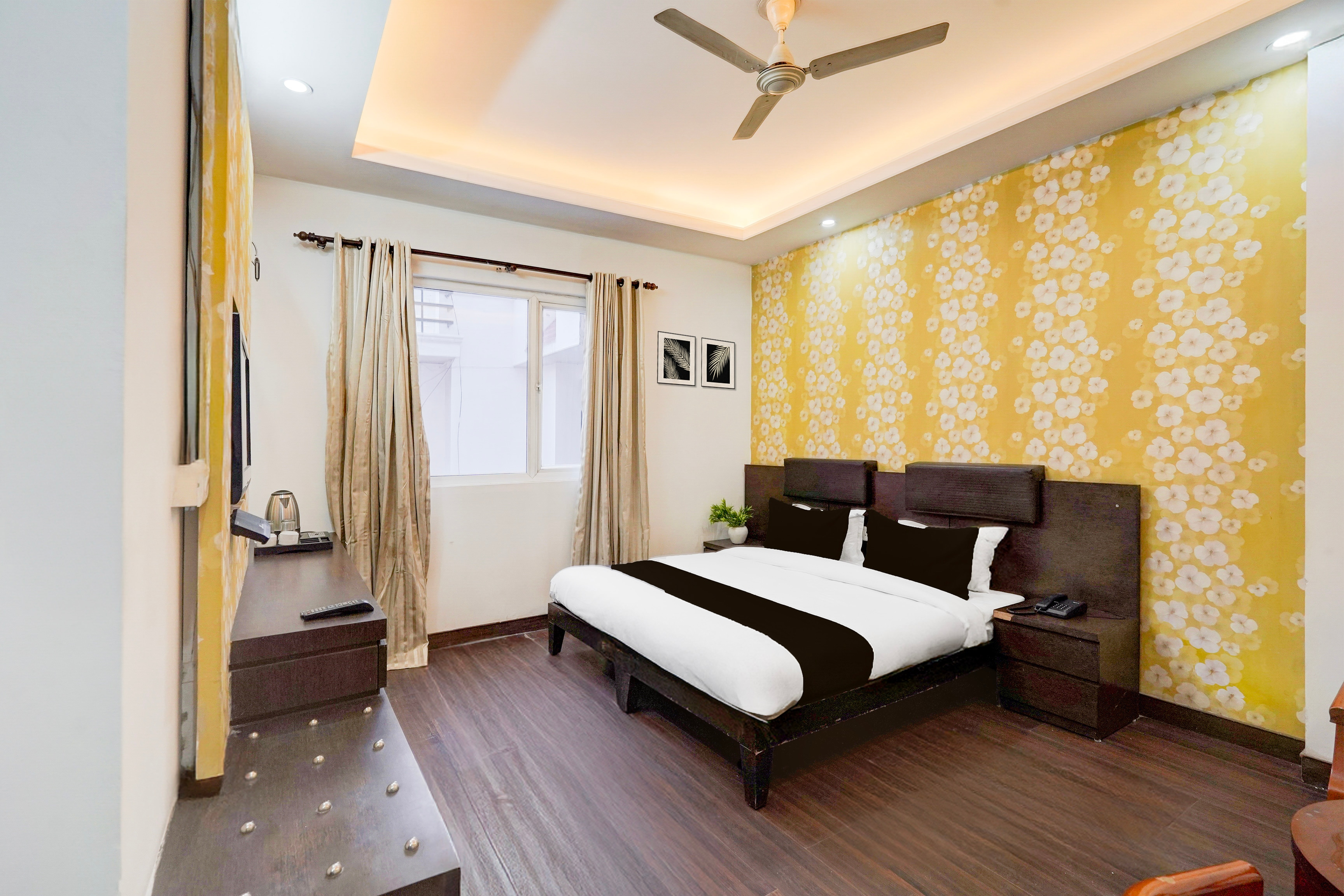 townhouse 1200 luxury suites inn