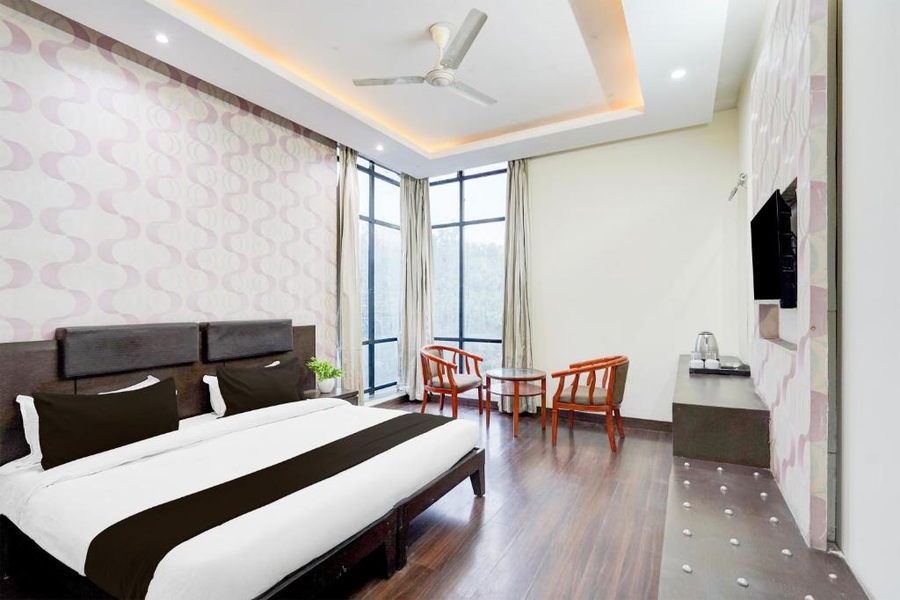 townhouse 1200 luxury suites inn