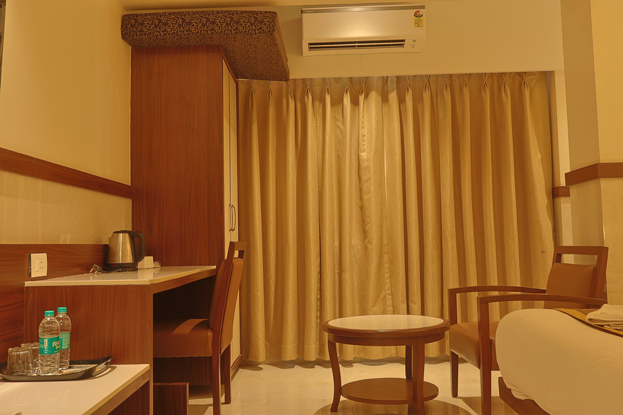 hotel prestige residency