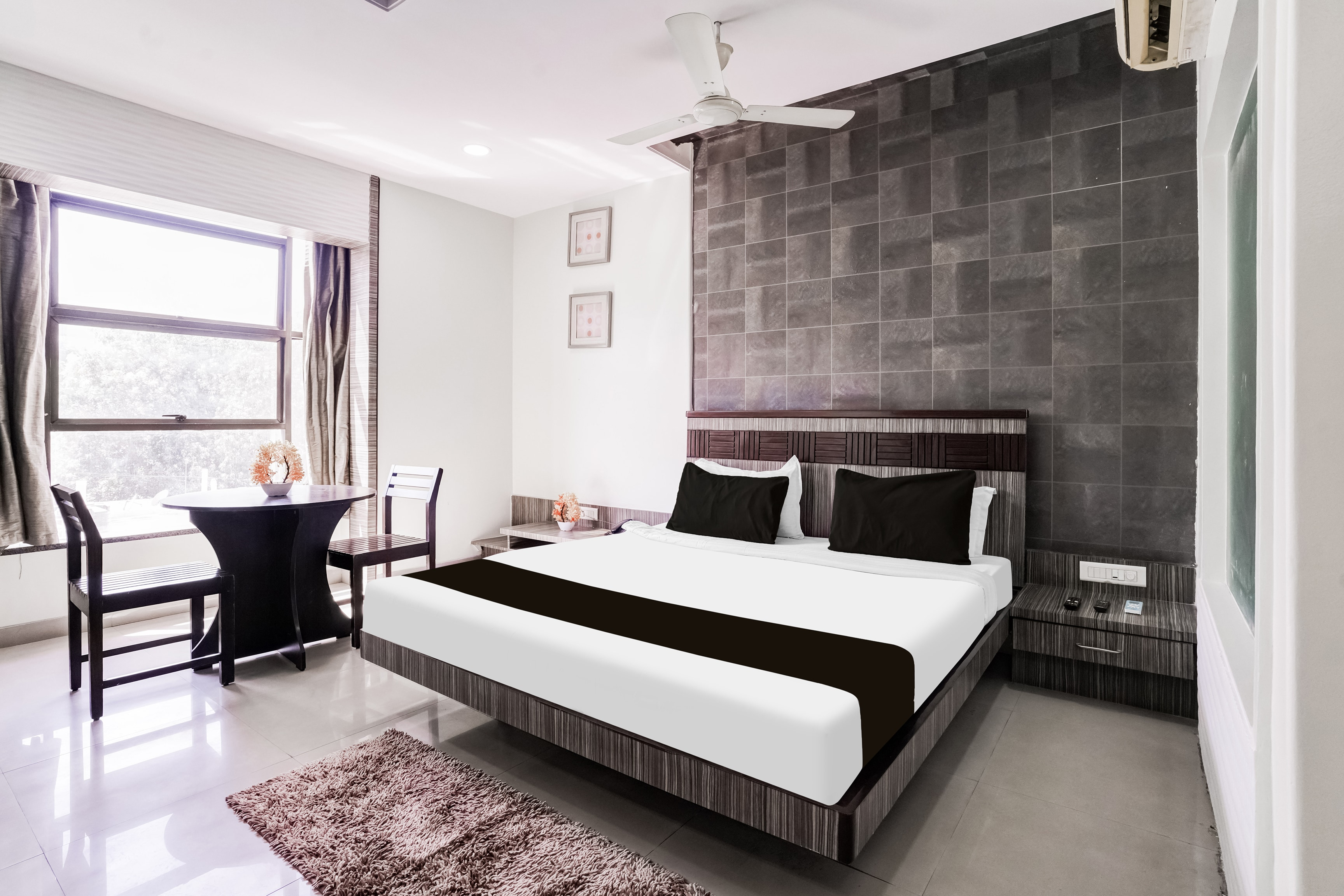 Super Townhouse Kranti Square Aurangabad,,3 star