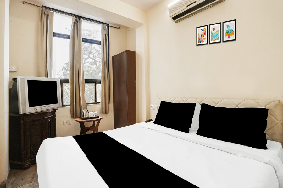 super hotel o collectorate circle formerly hotel dhamu