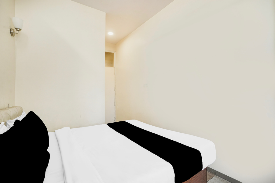 super hotel o collectorate circle formerly hotel dhamu