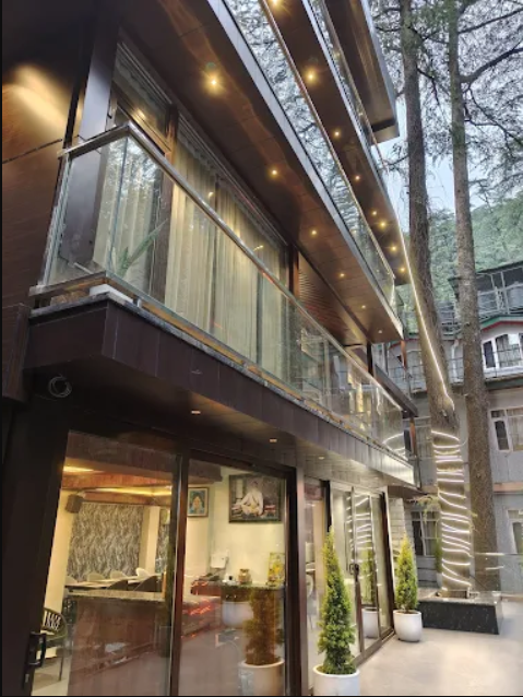 The Premium By Dusk N Dawn,,4 star