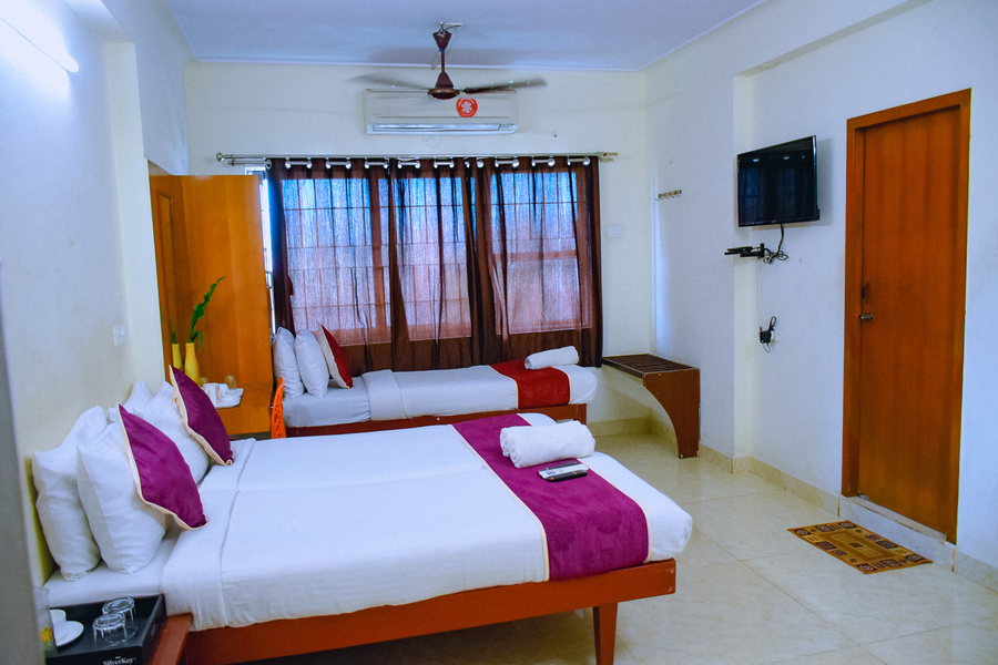 naksha tree hotels kishore inn koyambedu