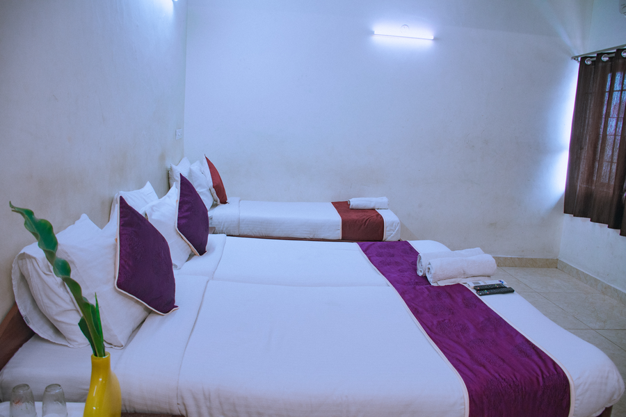 naksha tree hotels kishore inn koyambedu