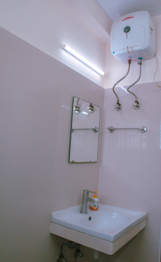 naksha tree hotels kishore inn koyambedu