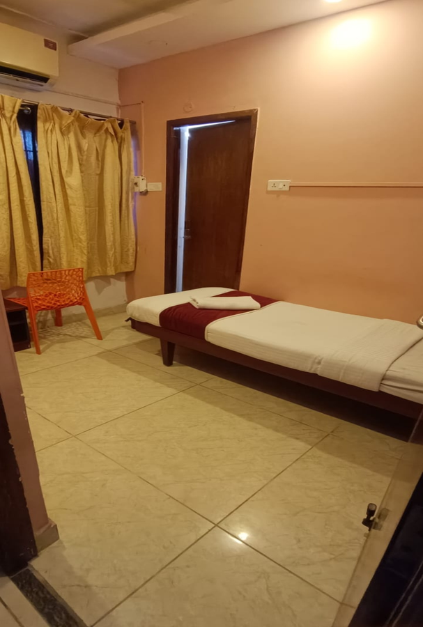 naksha tree hotels kishore inn koyambedu