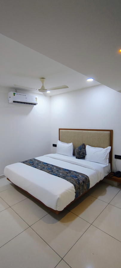 hotel royal manor rajkot