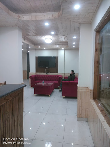 Hidden Heaven Manali,Old Manali,3 star