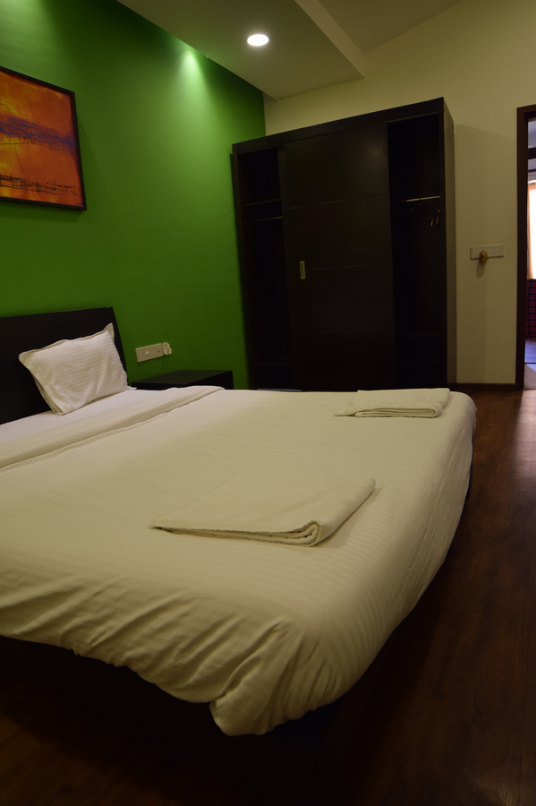 eternal wave by krish retreat