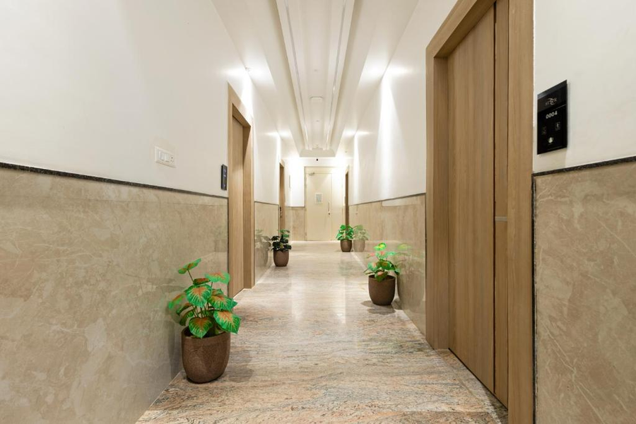 dahabi era delhi airport