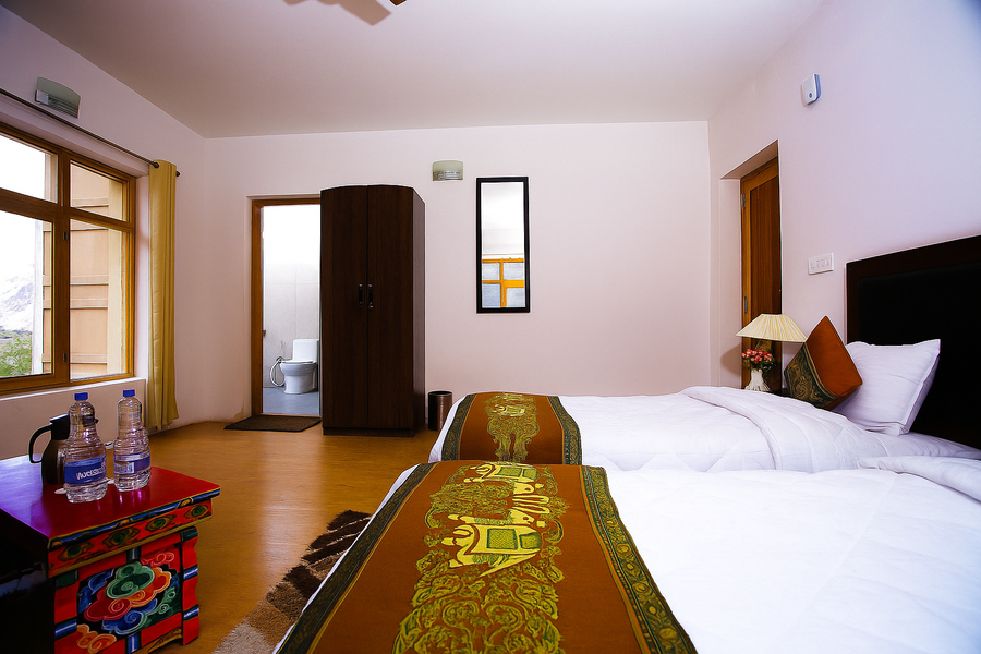 hotel grand nubra