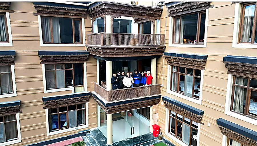 hotel grand nubra