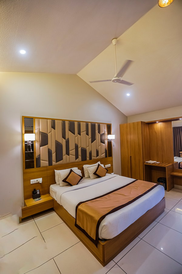 hotel mukut mani