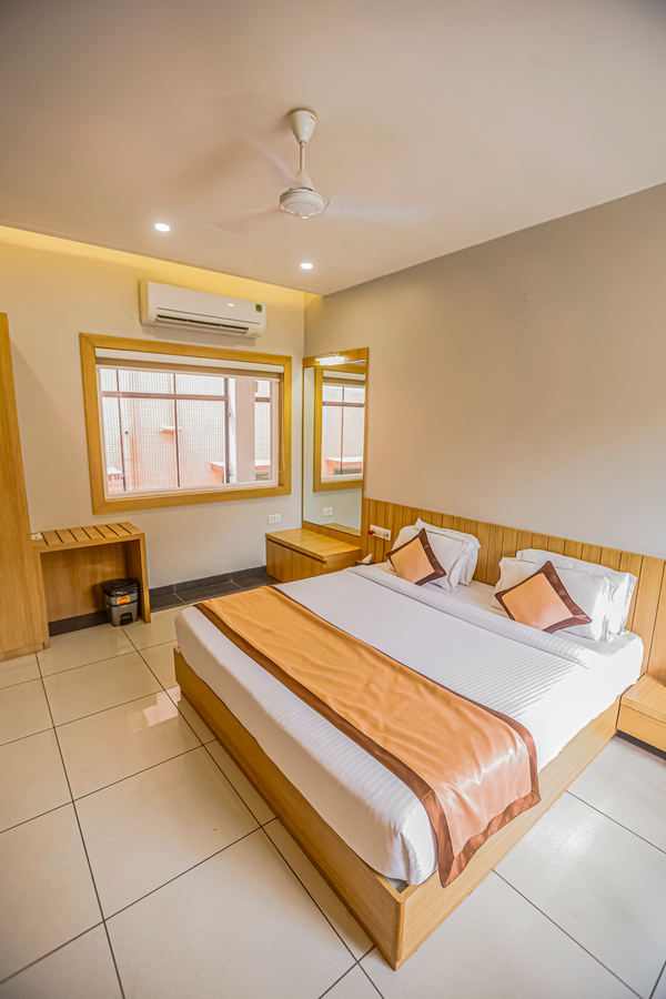 hotel mukut mani