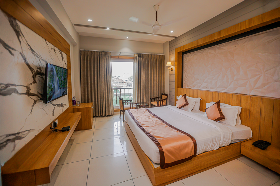 hotel mukut mani