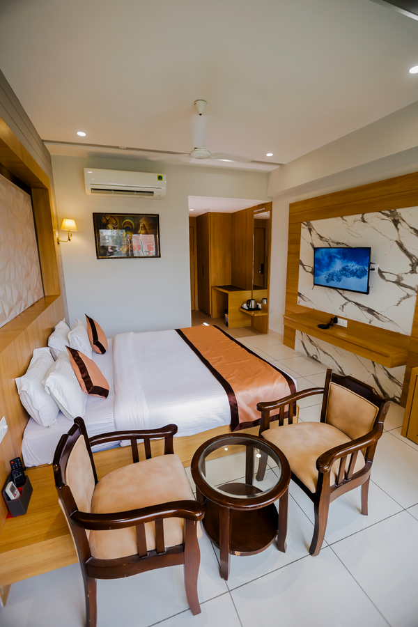 hotel mukut mani
