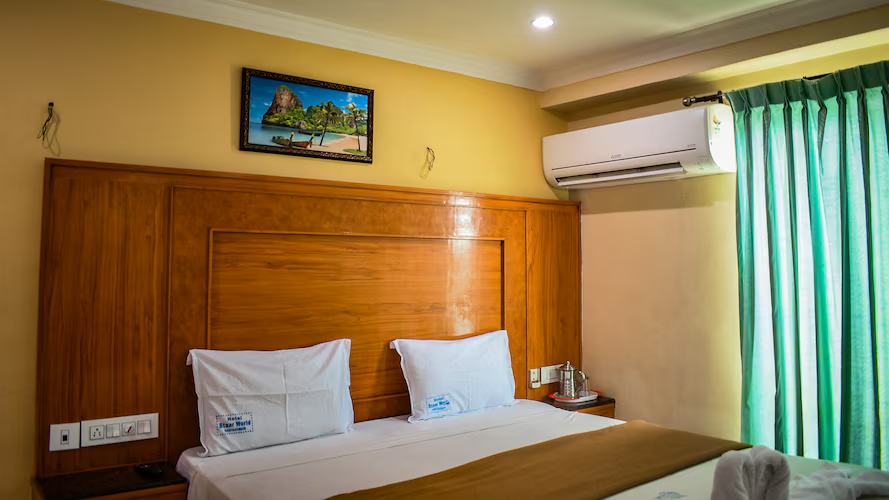 hotel staar world