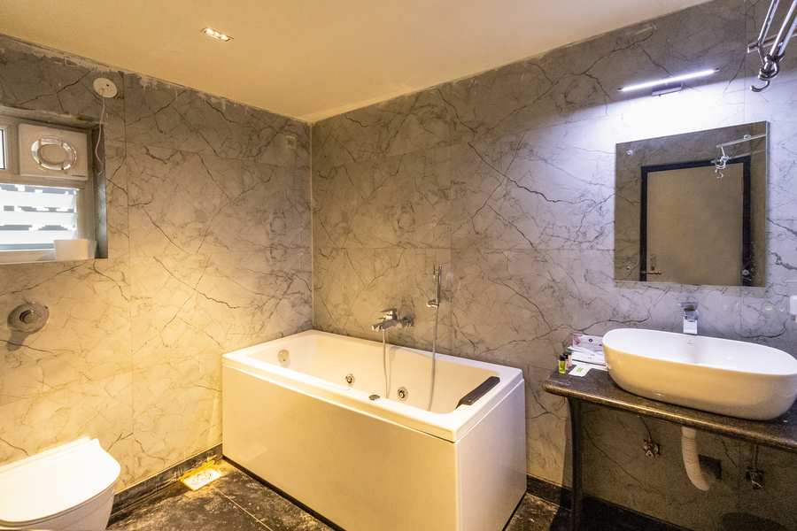 yashshree bangla queen