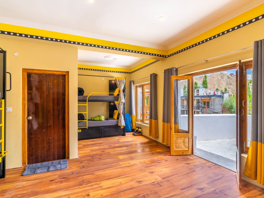 the hosteller leh