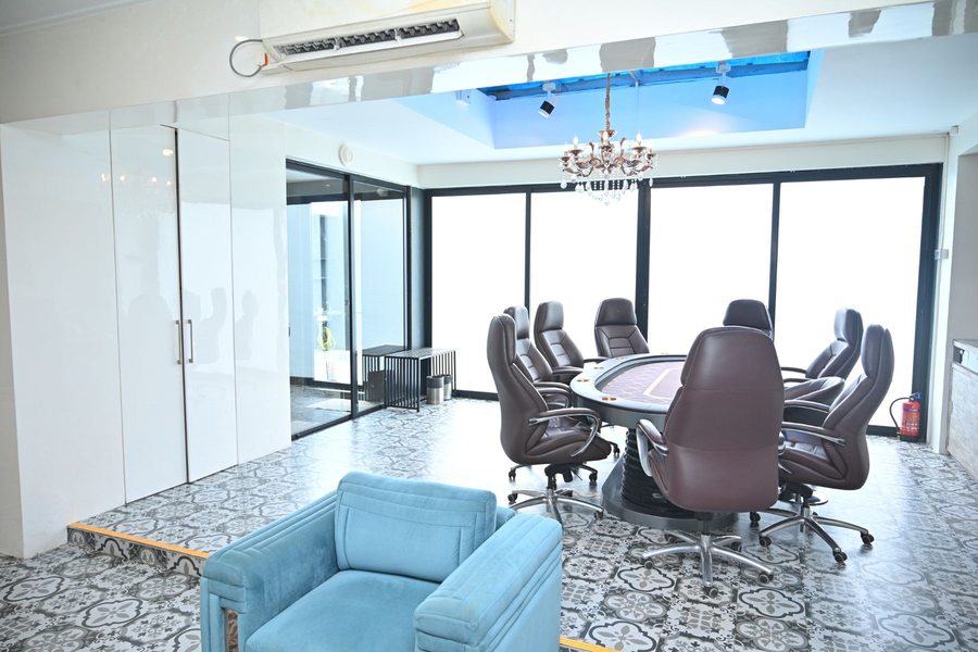 urvi banquets and guest house