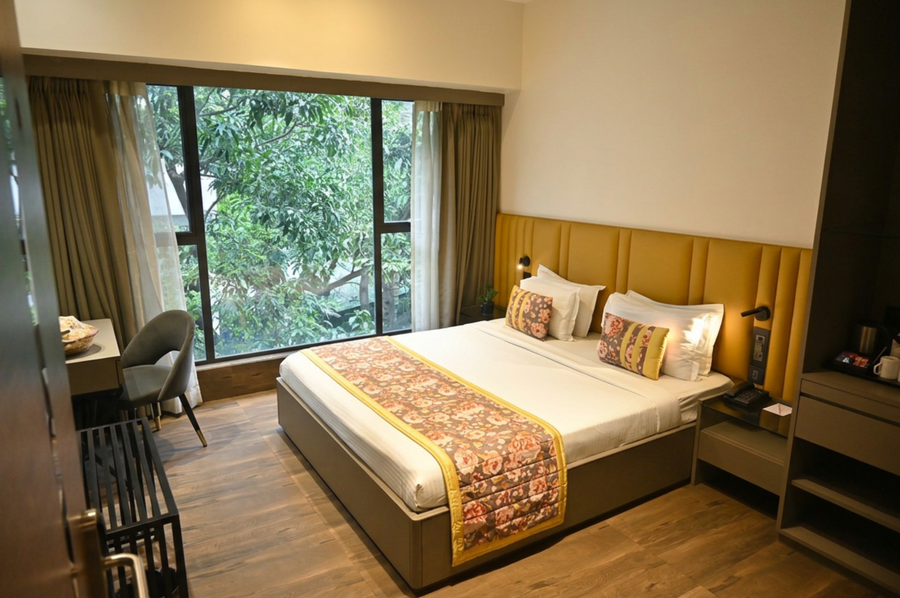 urvi banquets and guest house