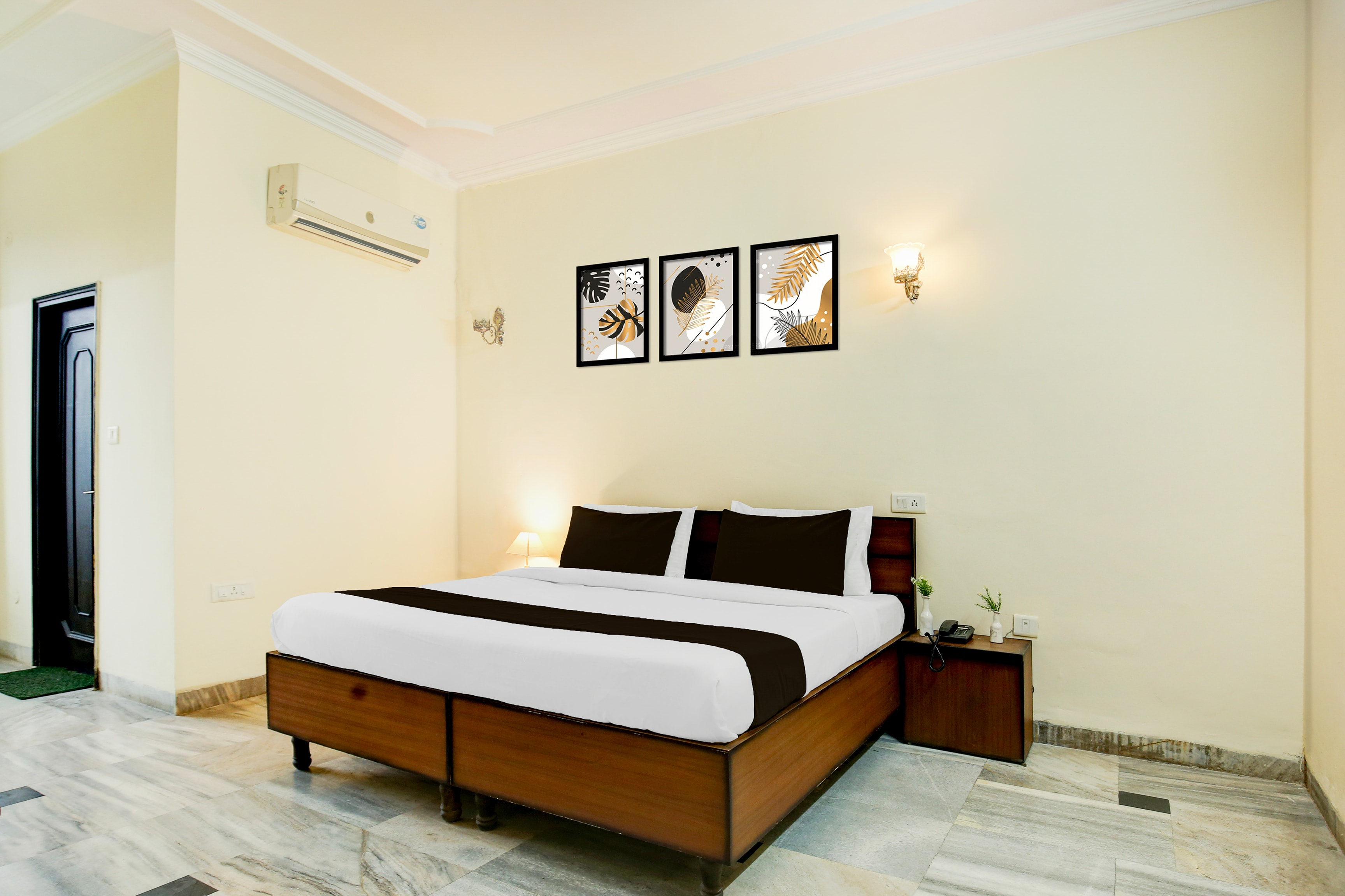 Super Hotel O Dera Bassi Ambala-Chandigarh Road,Chandigarh>>Ambala,3 star