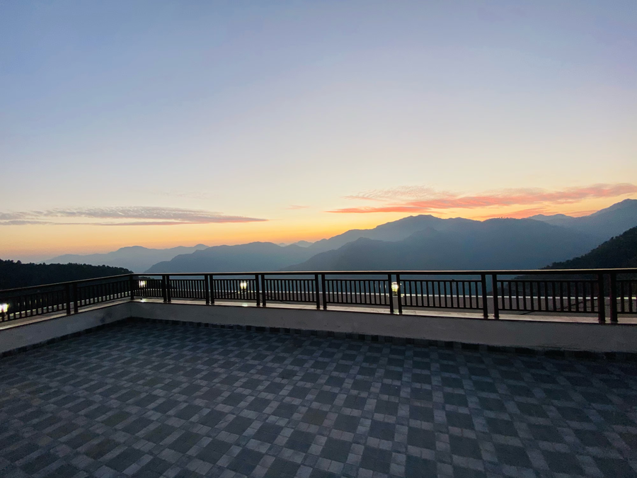 cozy kanatal hotel and resort