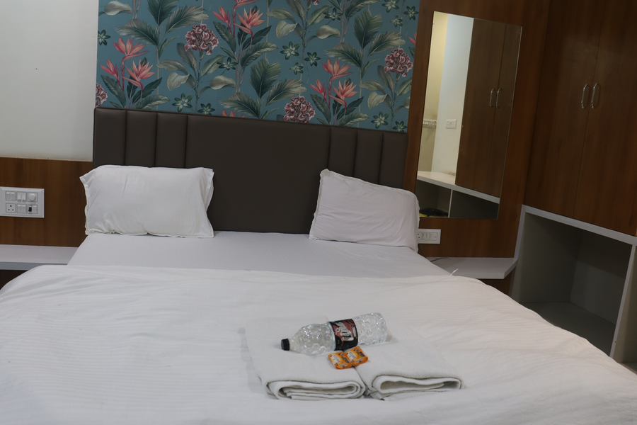 hotel mayur residency