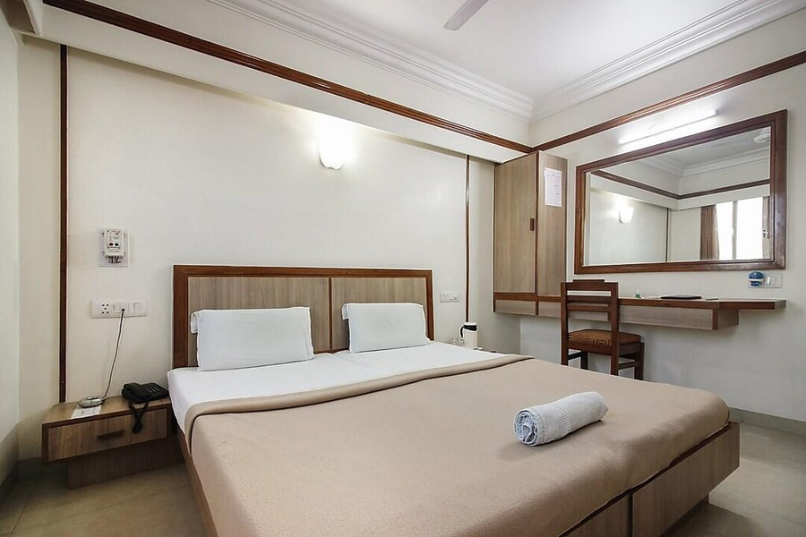 hotel golden plaza