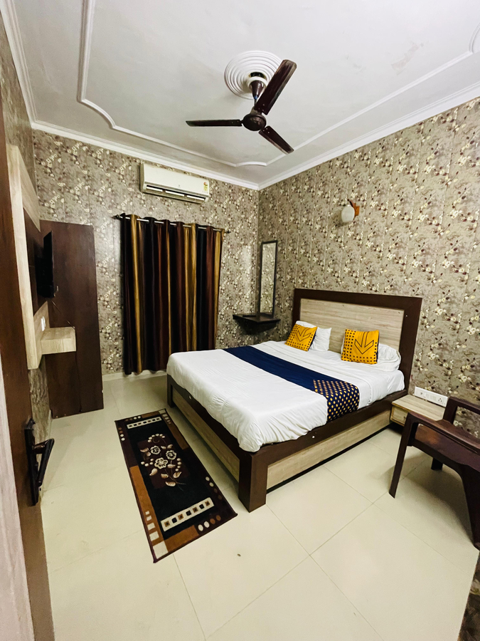 hotel taj royale
