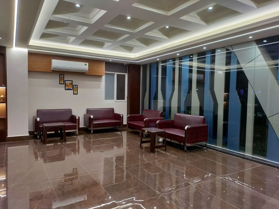 royal rooms and banquet