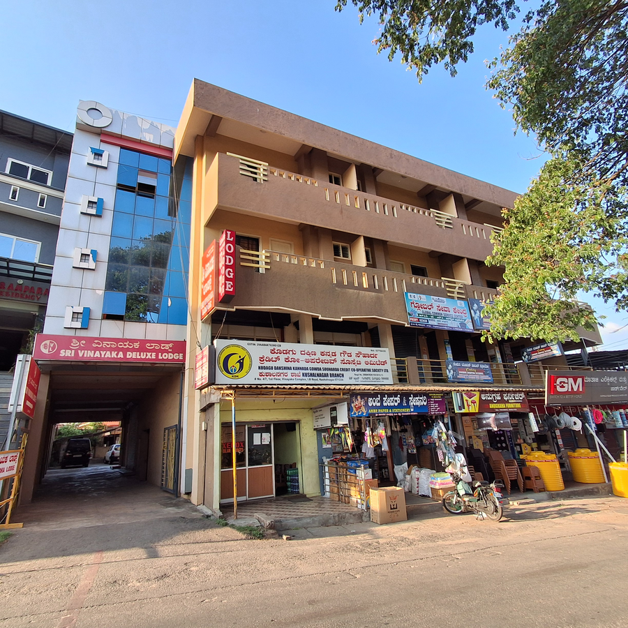 Sri Vinayaka Lodge,,2 star