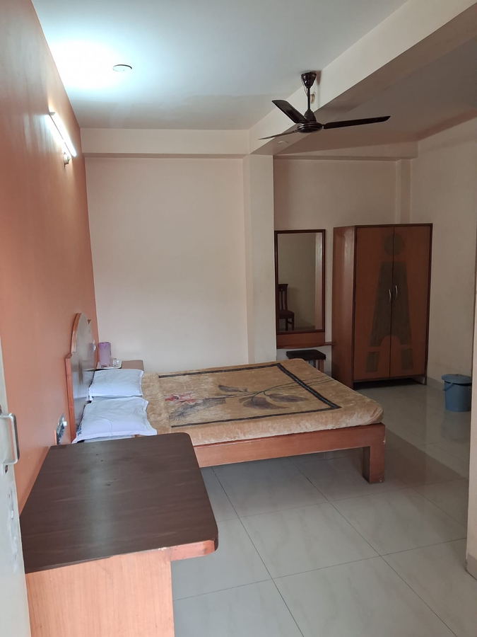 sri vinayaka lodge