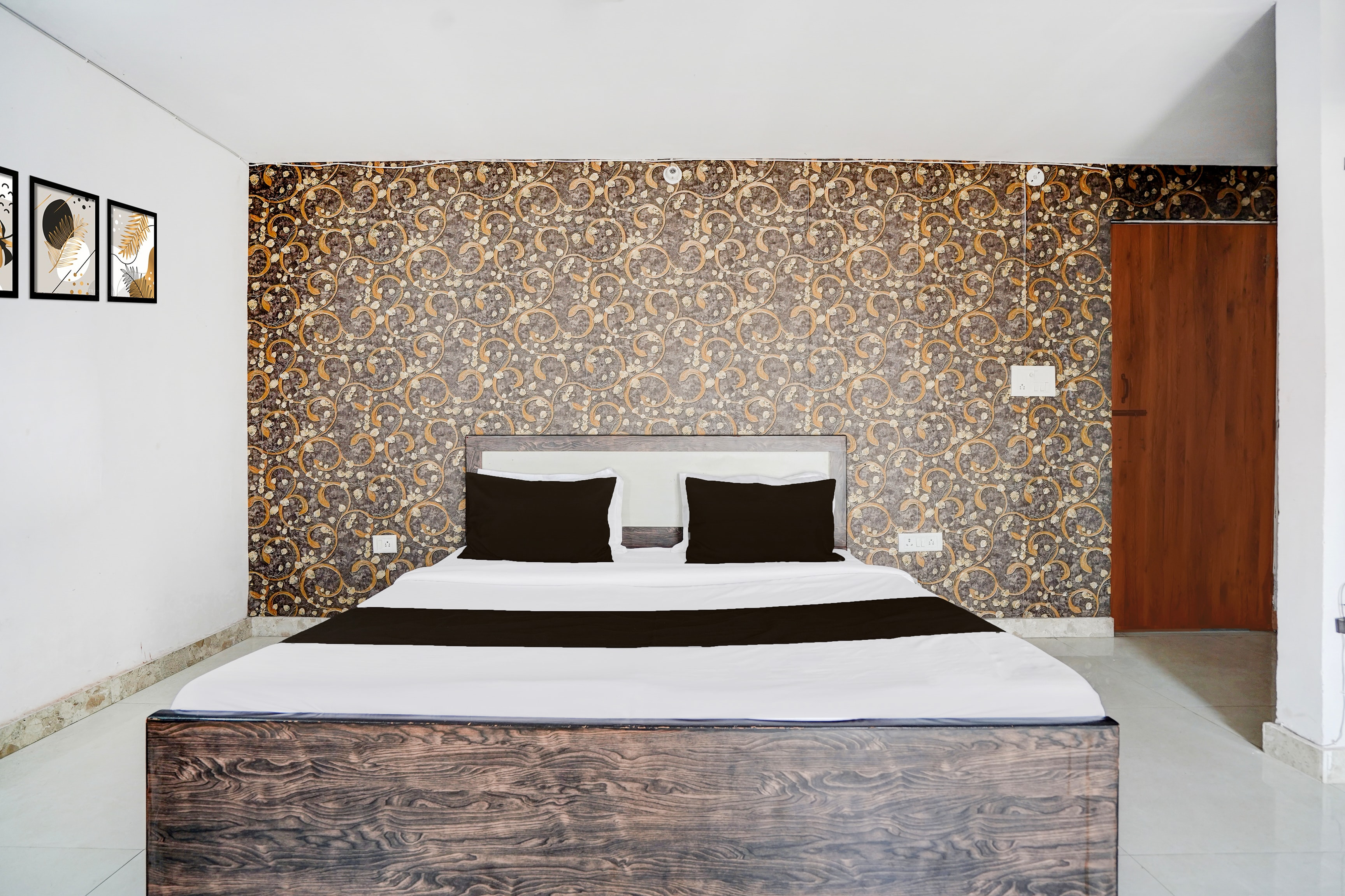 Hotel O Bhudheshwar Near Hamilton Academy,,3 star