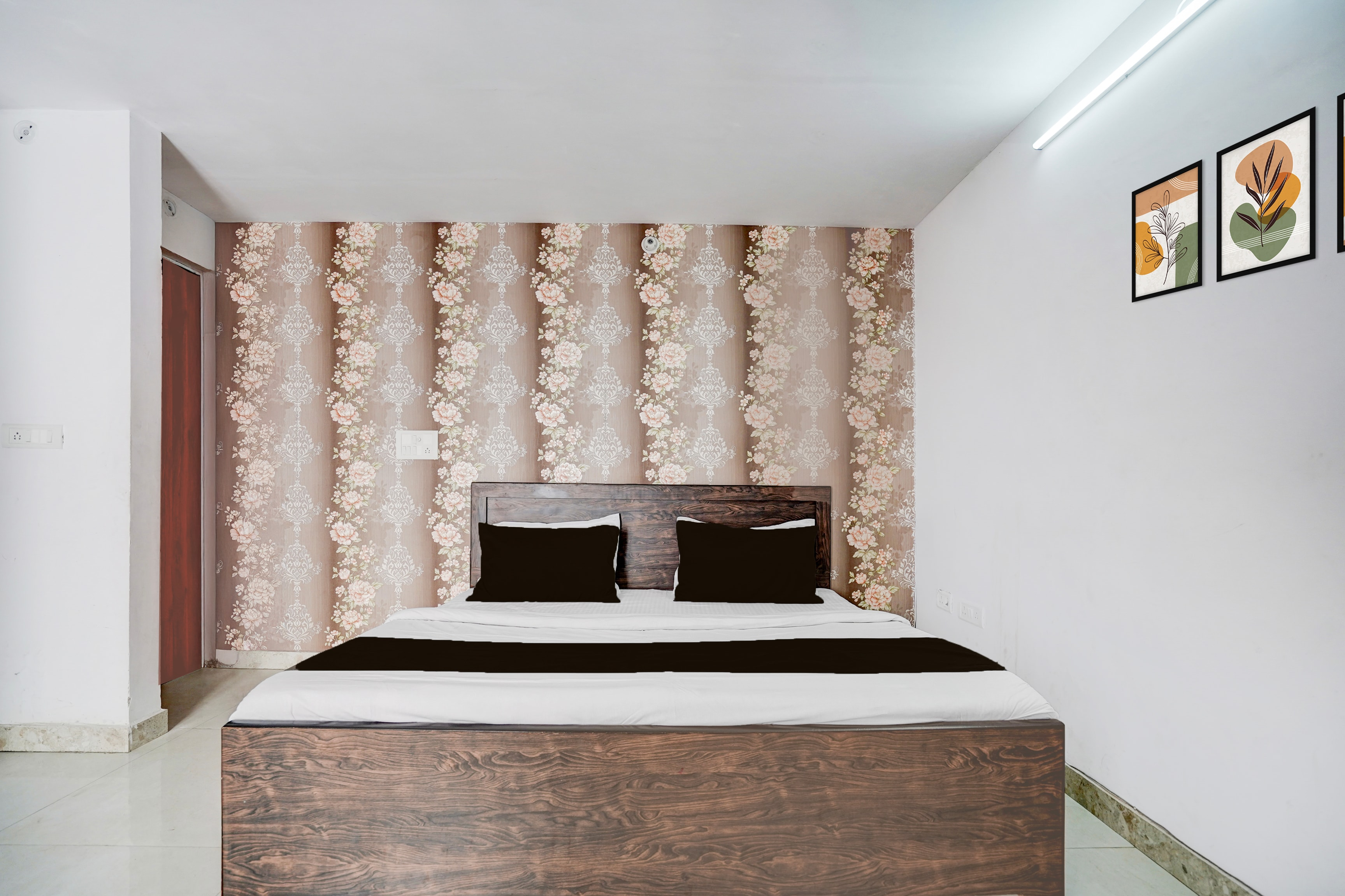 Hotel O Bhudheshwar Near Hamilton Academy,,3 star